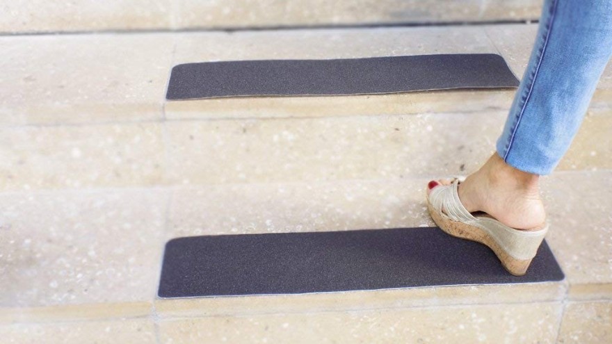 防滑膠帶的目數是怎么看大小的？-膠帶穩定貨源供應廠家【昆山玉寰】