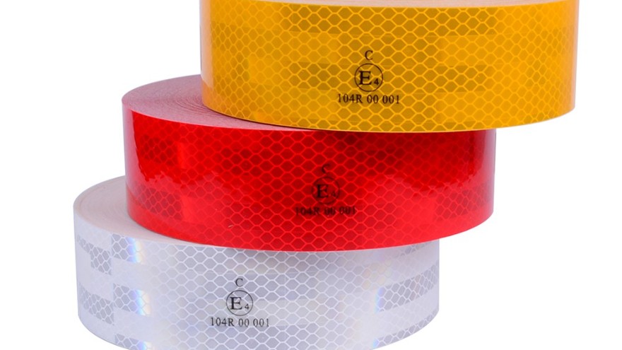 蓄光膜和反光膜是不是同一種東西-區(qū)別對(duì)比【昆山玉寰】