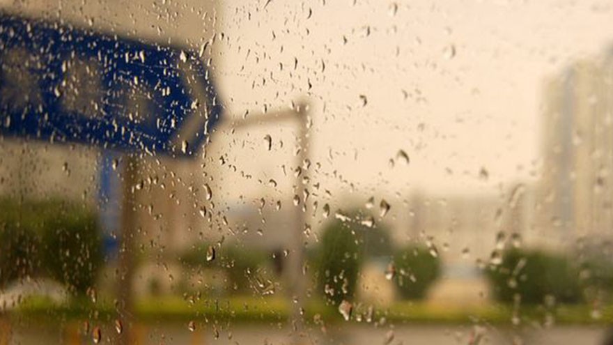 多地將迎來降雨，你準(zhǔn)備好防滑措施了嗎？-防滑膠帶試用【昆山玉寰】